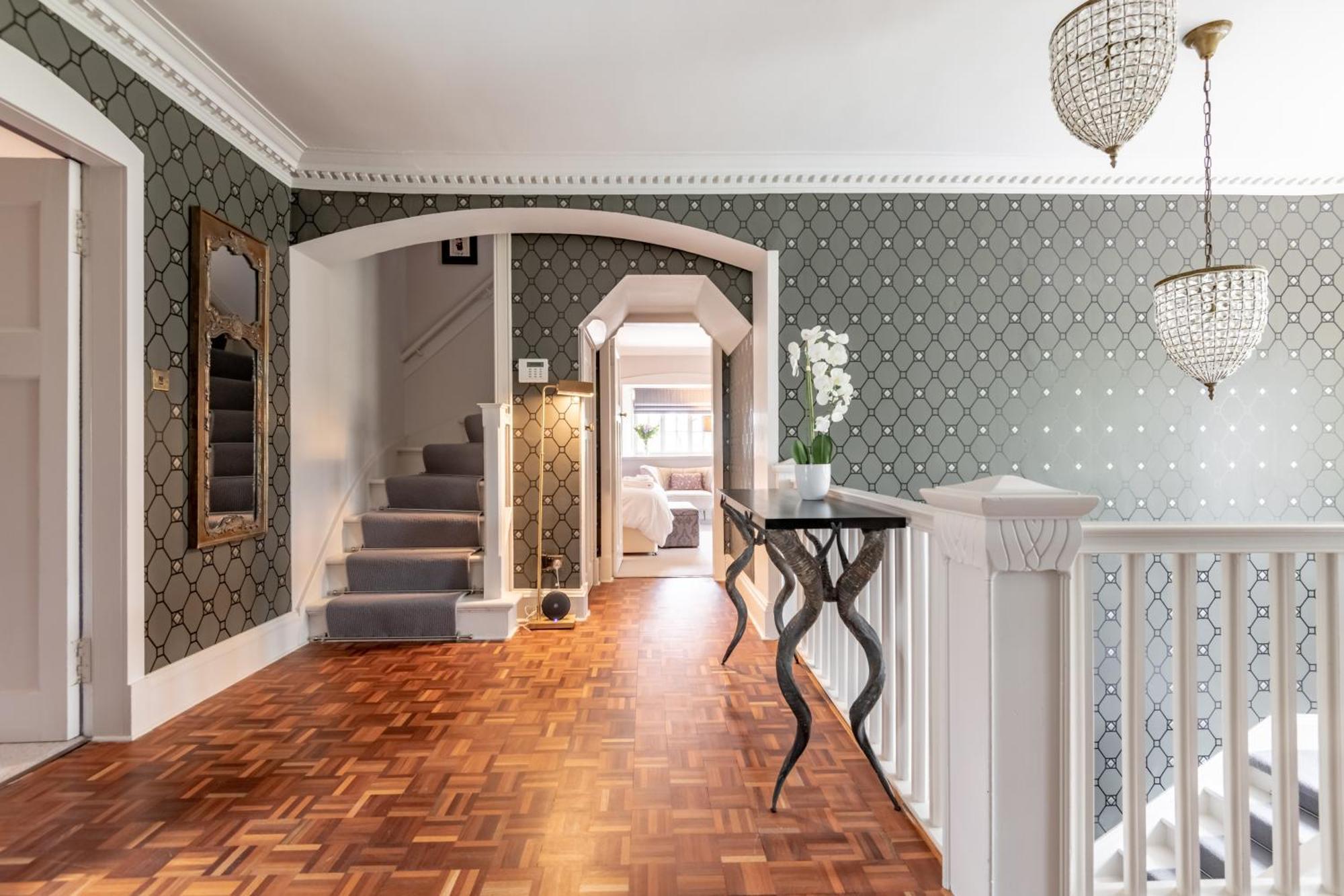 Unique Arts & Crafts Home In Охтерардер Экстерьер фото